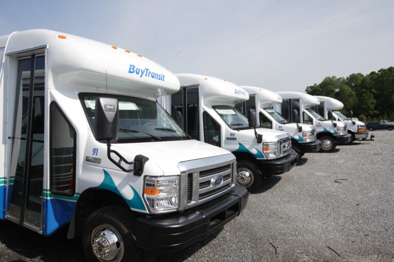 Autobuses de Five Bay Transit